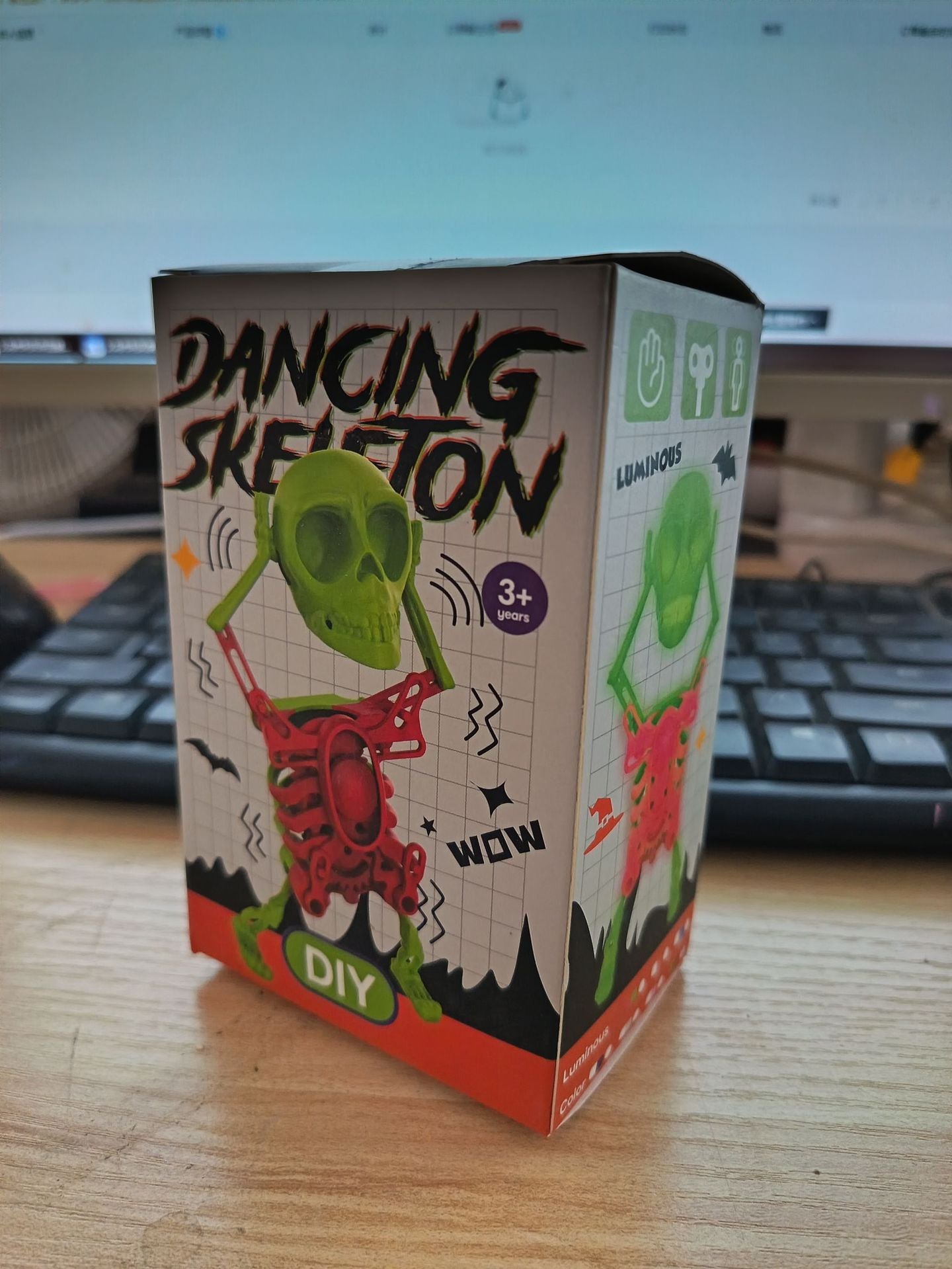 Wind Up Dancing Skeleton Man Toy 3D Printed Swinging Skull Funny Tricky Toys Desktop Decor Ornament